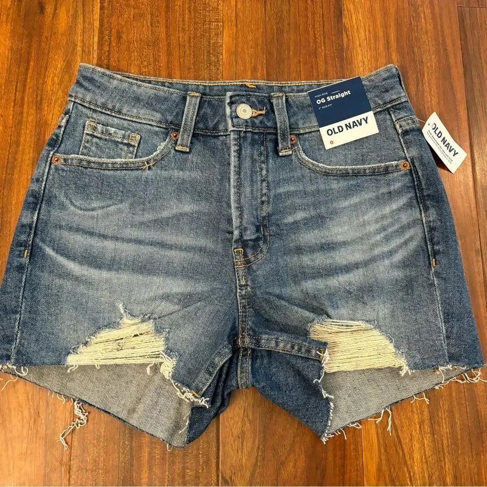Old Navy High Rise OG Straight Jean Ripped Shorts NWT